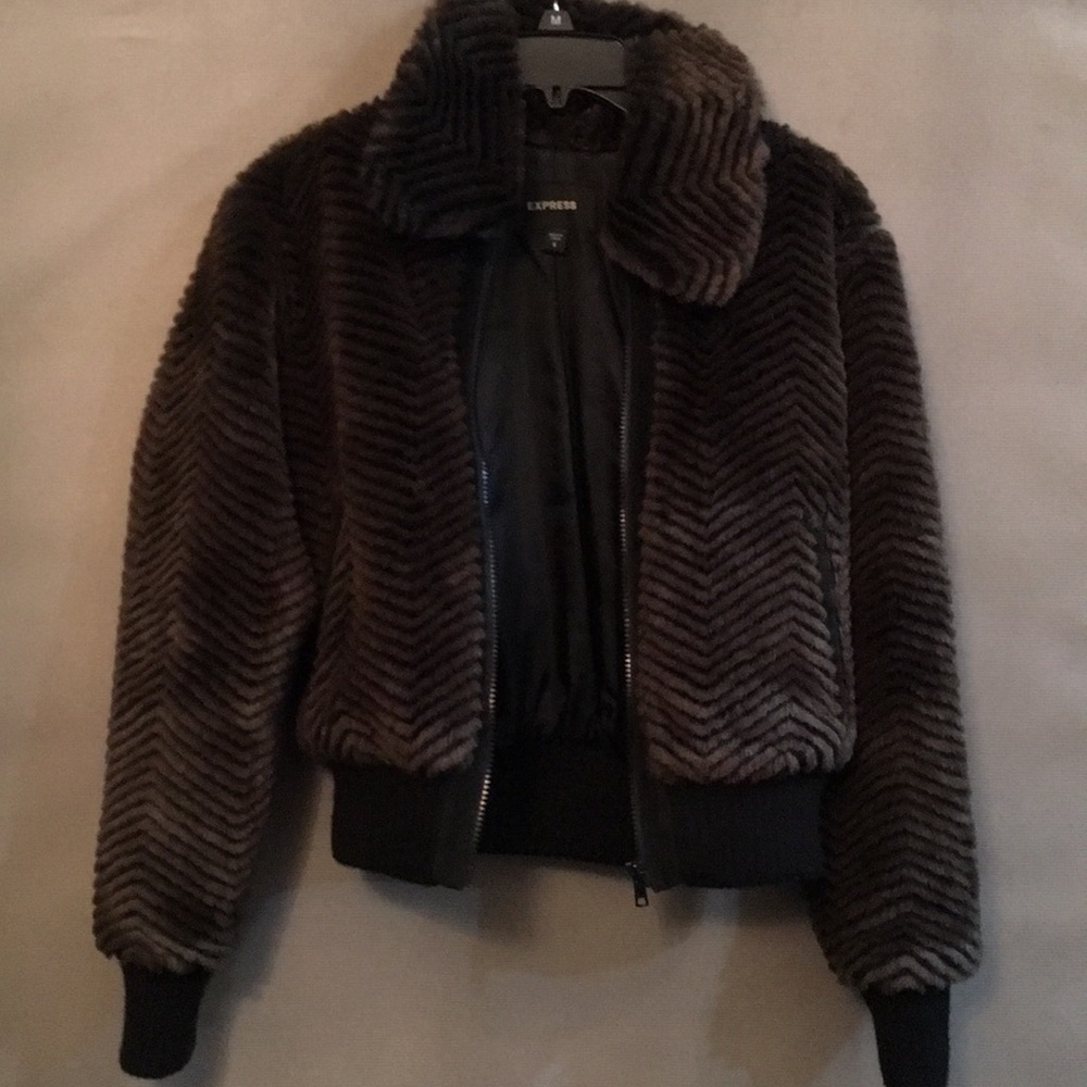 Women’s Express brown faux fur jacket Sz Small